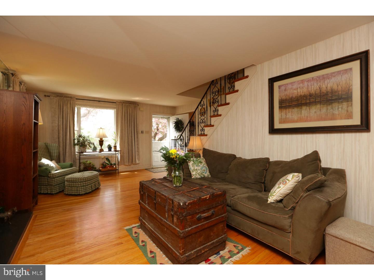 137 Kingston Road Cheltenham, PA 19012 - Photo 10 of 19