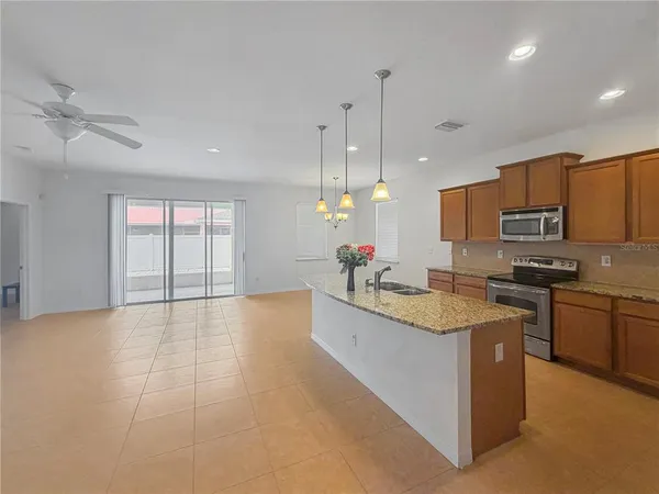 $2,950 | 12425 Fairlawn Drive, Riverview, FL 33579