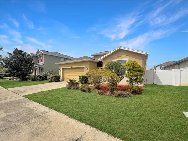 $2,950 | 12425 Fairlawn Drive, Riverview, FL 33579