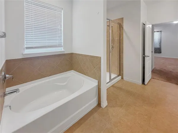 $2,950 | 12425 Fairlawn Drive, Riverview, FL 33579
