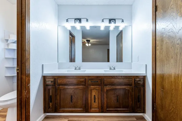 $300,000 | 1629 Willow Avenue, Clovis, CA 93612