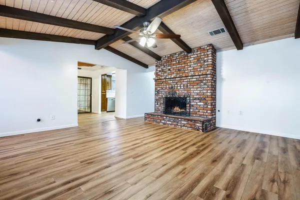 $300,000 | 1629 Willow Avenue, Clovis, CA 93612