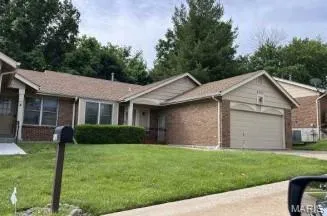 $104,900 | 6587 East Dolphin Circle, Unit B, Florissant, MO 63033