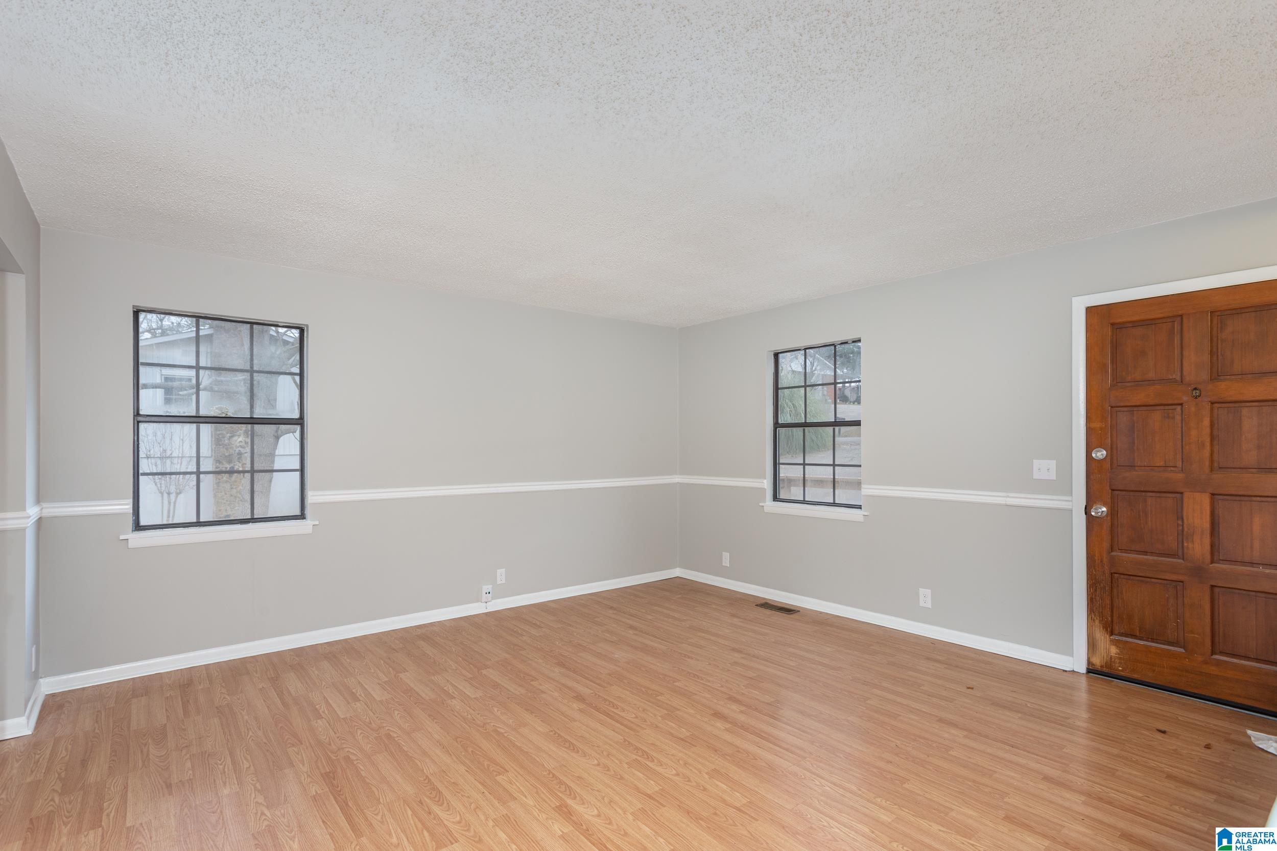 111 Oak Road Anniston, AL 36206 - Photo 5 of 36