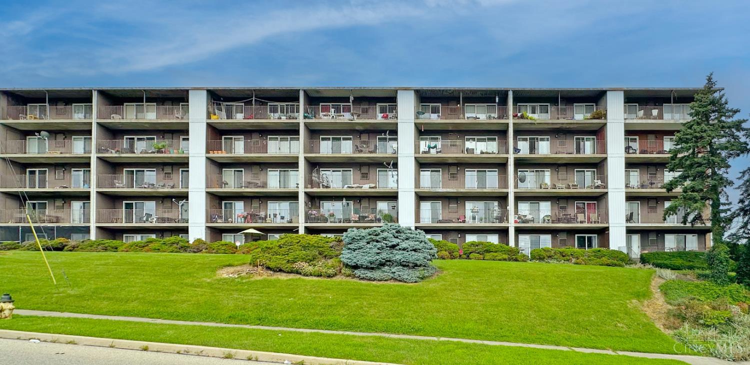 2680 Lehman Road, Unit C302 Cincinnati, OH 45204 - Photo 1 of 22