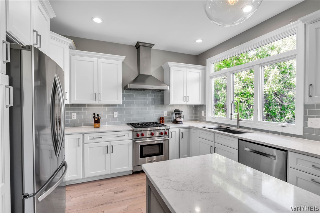 580 North Forest Road Amherst, NY 14221 - Photo 15 of 32 Kitchen