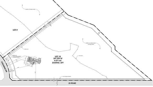 a view of a tennis court