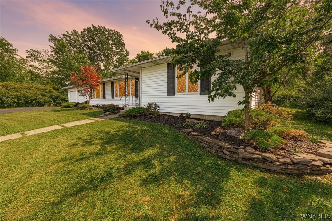 69 Schlemmer Road Lancaster, NY 14086 - Photo 2 of 44 Gallery Image 2