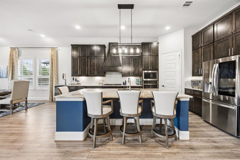 2700 Castlebridge The Colony, TX 75056 - Photo 17 of 38