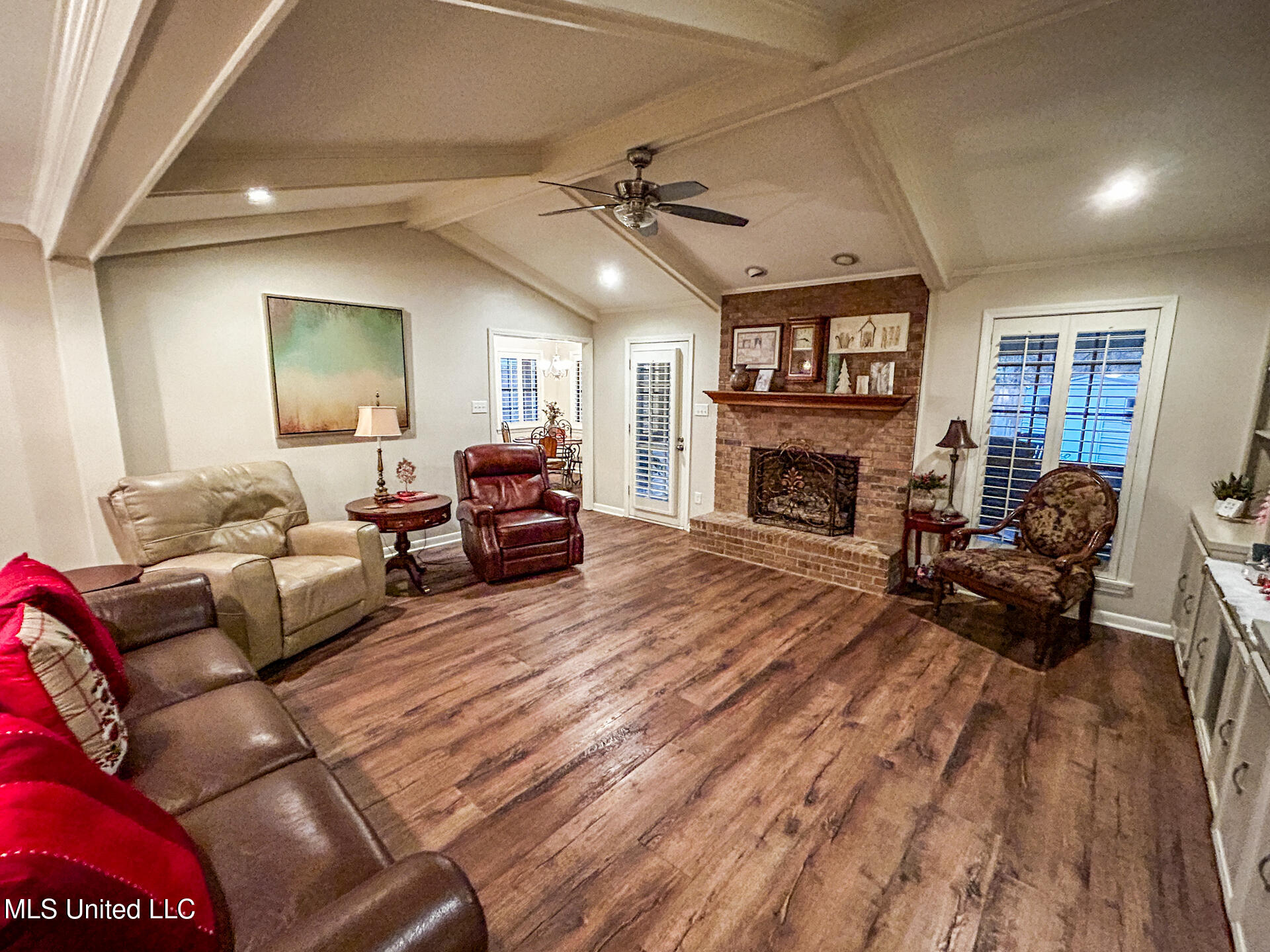 252 Woodgate Lane Brandon, MS 39042 - Photo 4 of 47 4