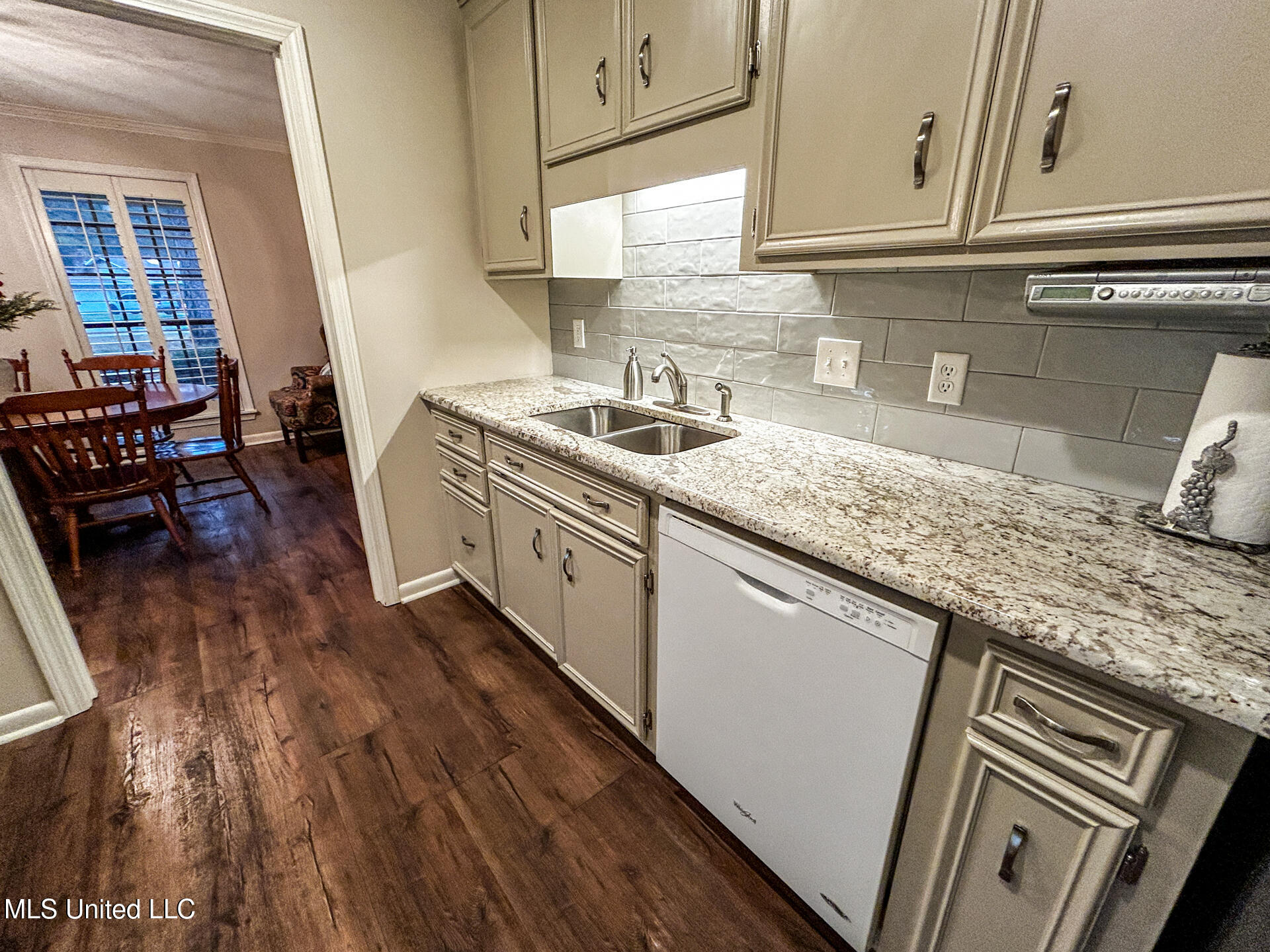 252 Woodgate Lane Brandon, MS 39042 - Photo 9 of 47 9