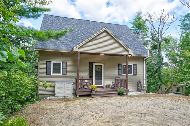 $525,000 | 78 B Street, Conway, NH 03818