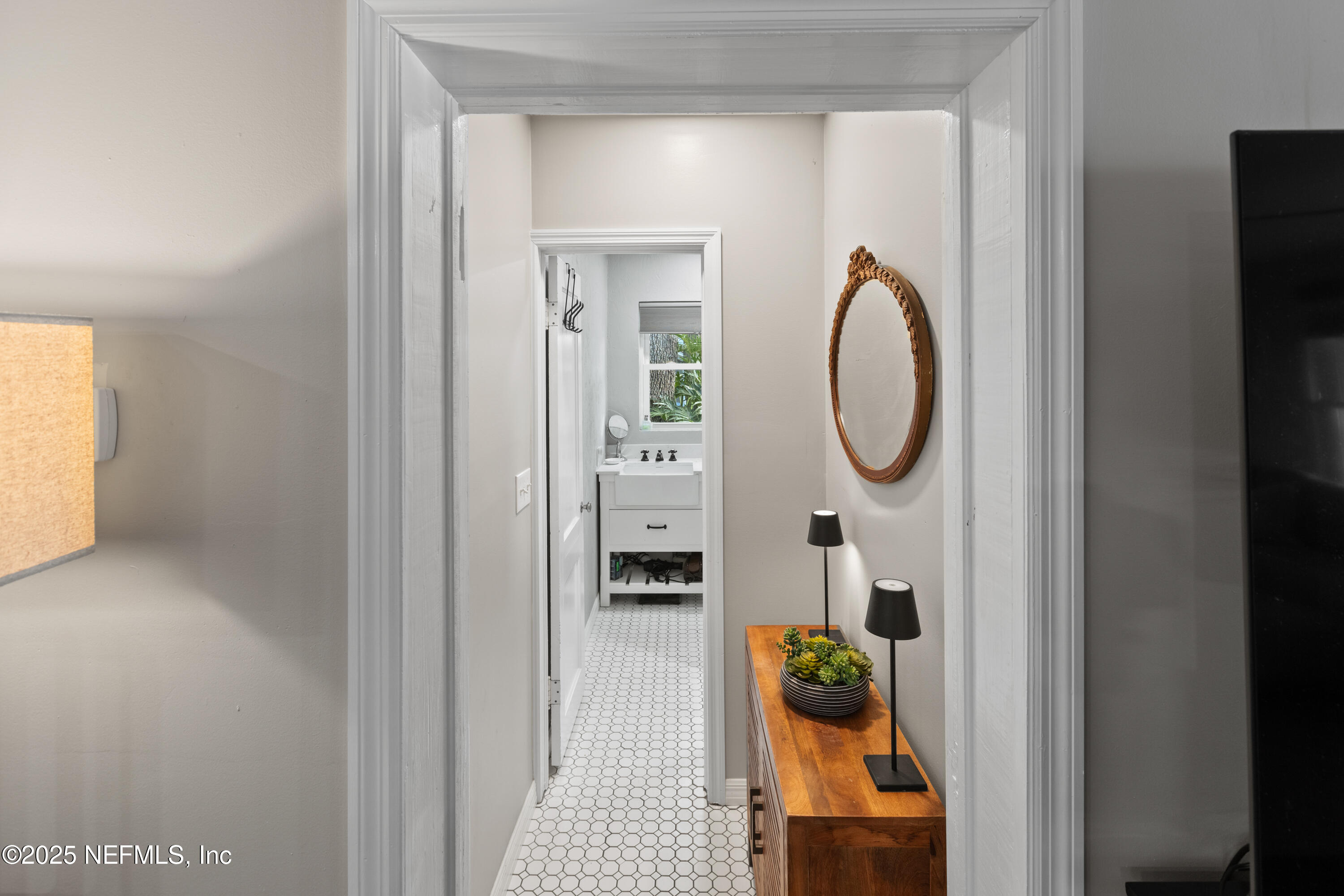 6440 Brooklyn Bay Road Keystone Heights, FL 32656 - Photo 36 of 75 Bathroom Entry