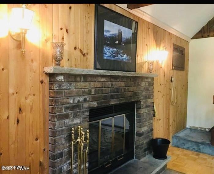 110 Inverness Court Milford, PA 18337 - Photo 3 of 22