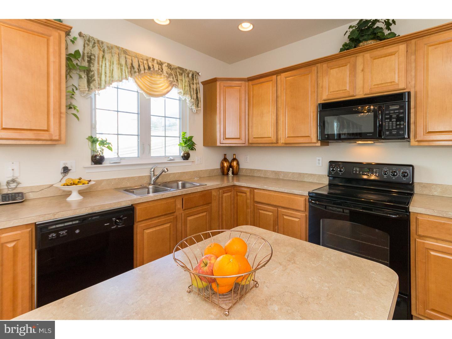 2861 Westerham Road Downingtown, PA 19335 - Photo 5 of 25 Kitchen