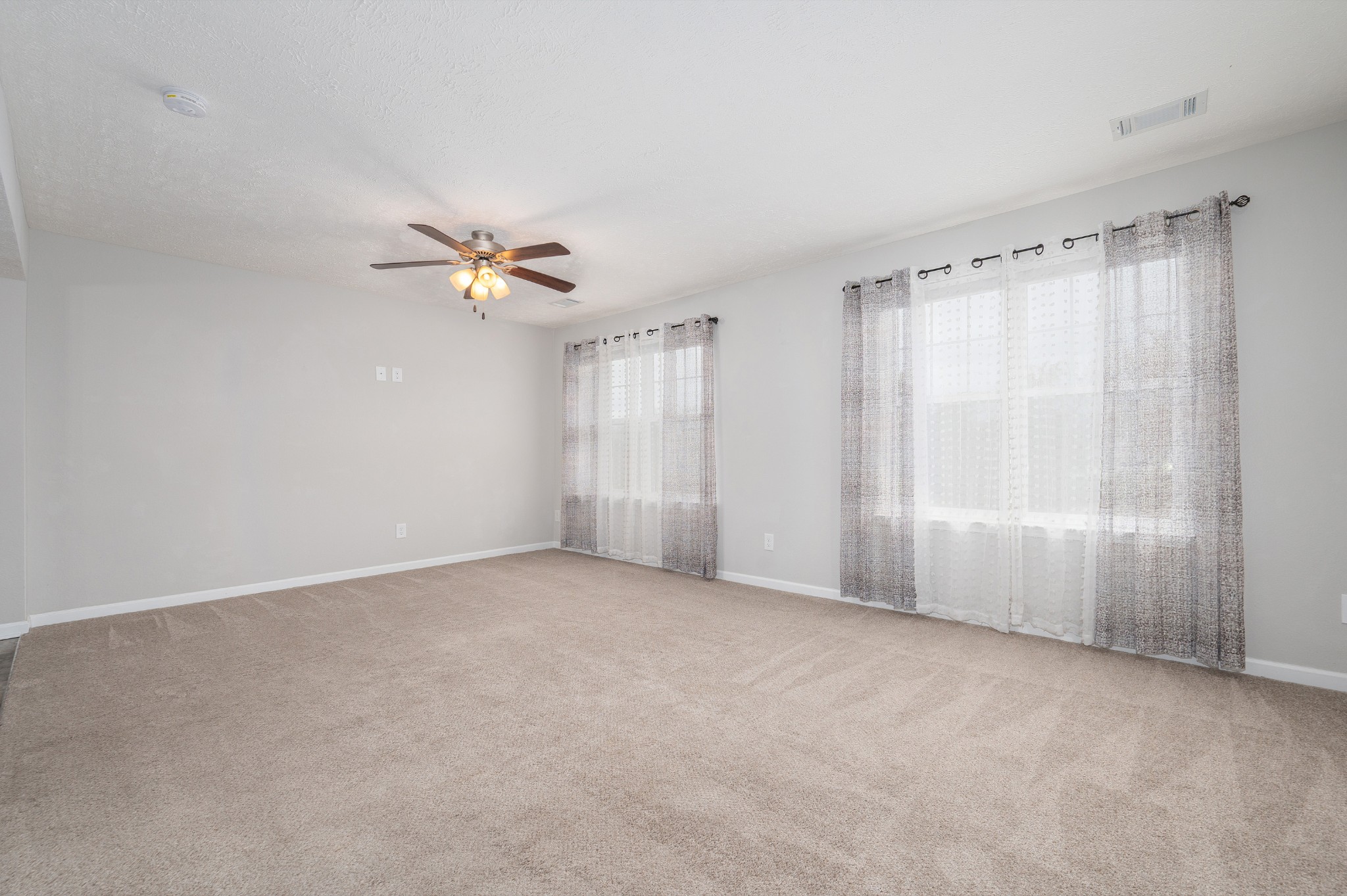118 Ramsden Avenue La Vergne, TN 37086 - Photo 5 of 24 a view of an empty room with a window
