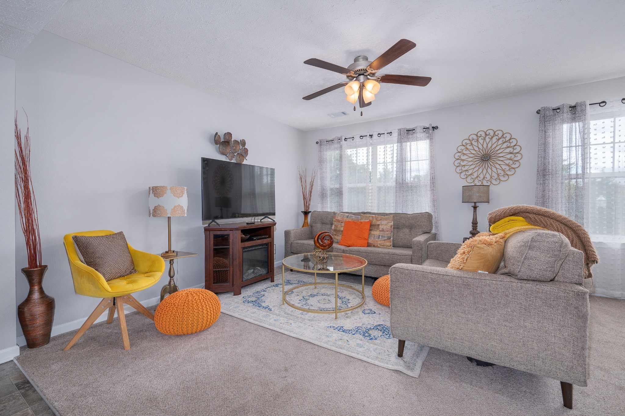 118 Ramsden Avenue La Vergne, TN 37086 - Photo 8 of 33 a living room with furniture and a flat screen tv