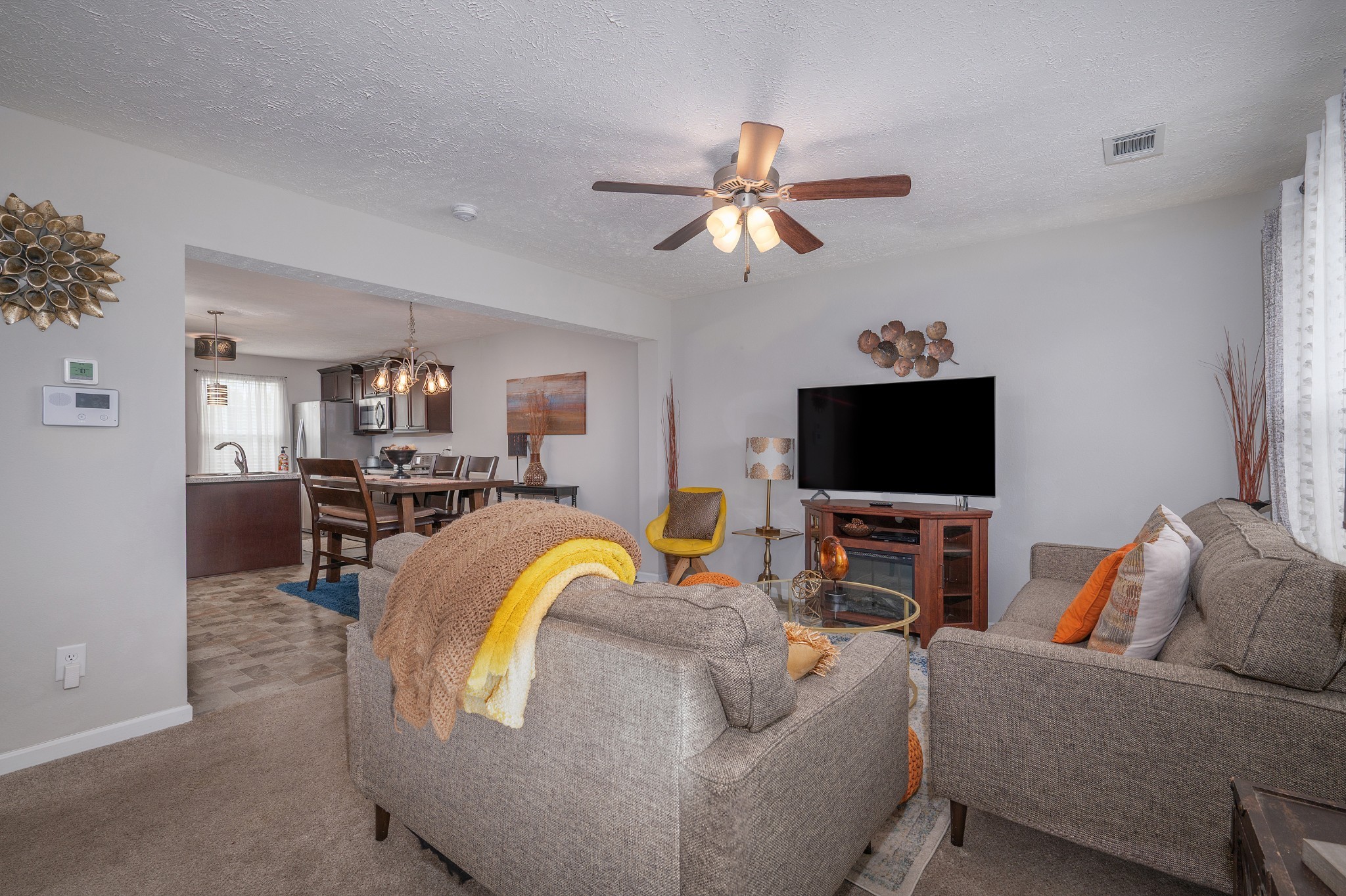 118 Ramsden Avenue La Vergne, TN 37086 - Photo 10 of 33 a living room with furniture and a flat screen tv