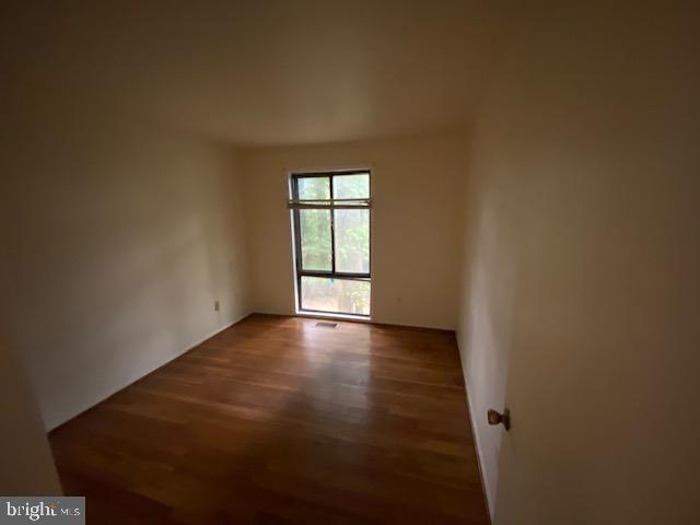 5231 Thunder Hill Road Columbia, MD 21045 - Photo 6 of 8 Bedroom 1