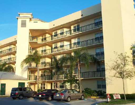26 Royal Palm Way, Unit 101 Boca Raton, FL 33432 - Photo 1 of 1 Primary Photo