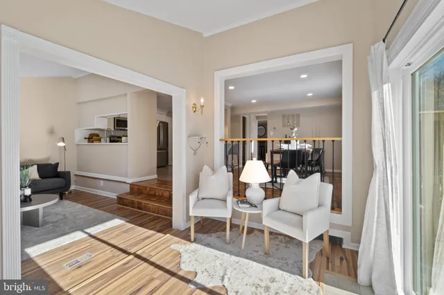 $410,000 | 2 Warren Common, Cockeysville, MD 21030