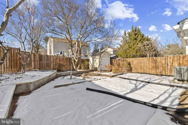 $410,000 | 2 Warren Common, Cockeysville, MD 21030