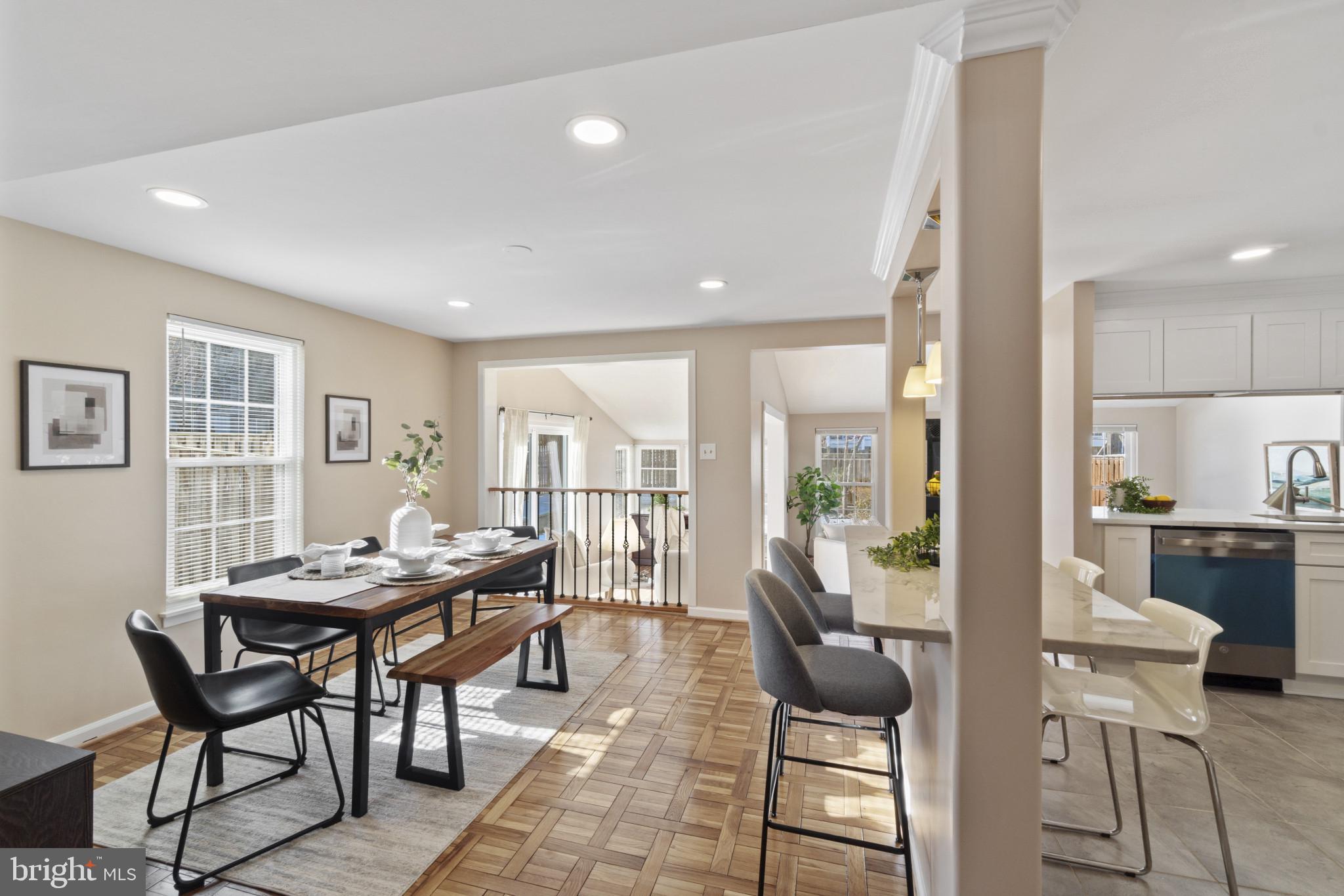 2 Warren Common Cockeysville, MD 21030 - Photo 4 of 26 Bright dining area with breakfast bar