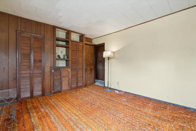 $500,000 | 2611 S Road, Burlington, WI 53105