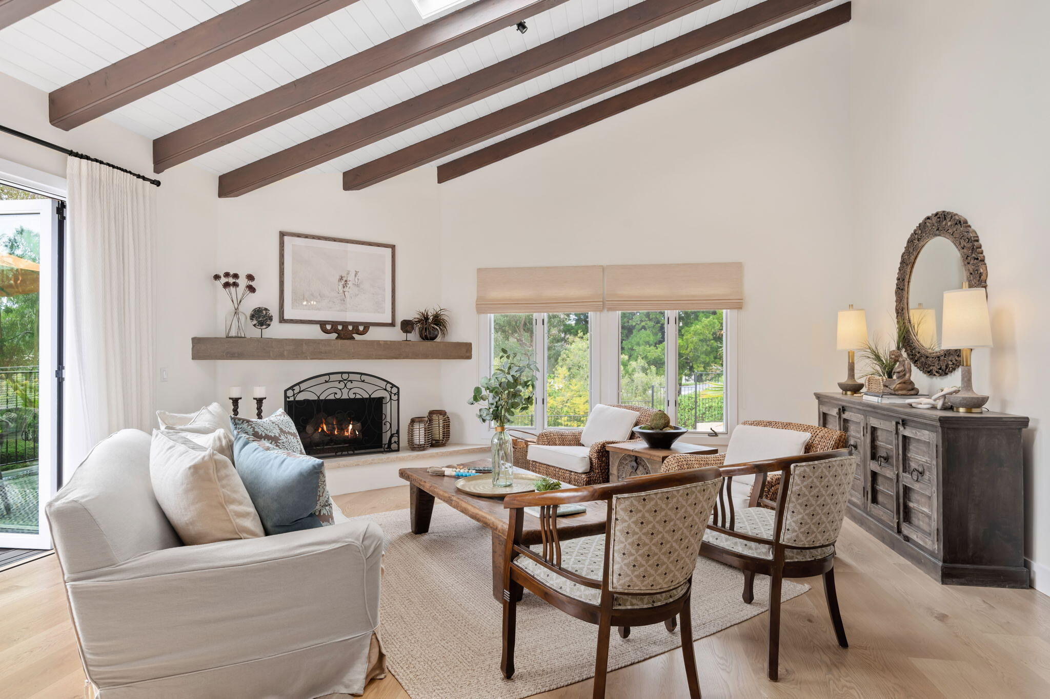 855 Miramonte Drive Santa Barbara, CA 93109 - Photo 31 of 73 07 - Family Room