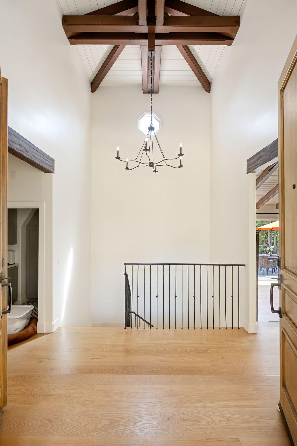 855 Miramonte Drive Santa Barbara, CA 93109 - Photo 35 of 73 05 - Foyer