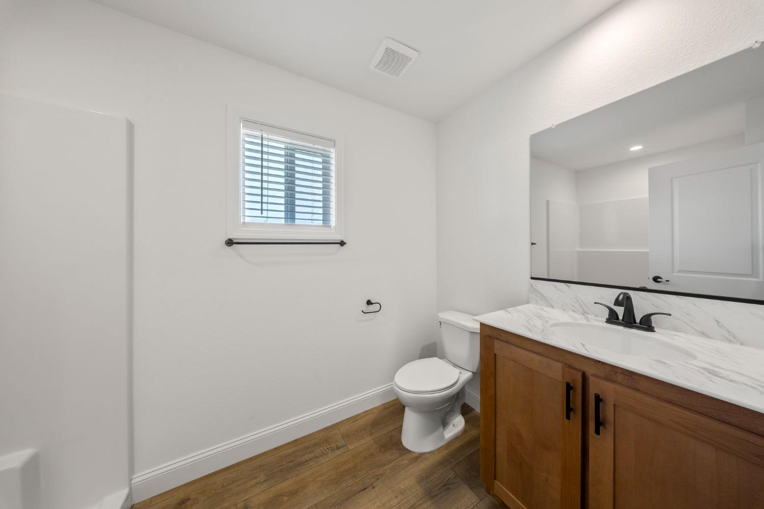 2030 East Grayson Road, Unit 26 Ceres, CA 95307 - Photo 9 of 15