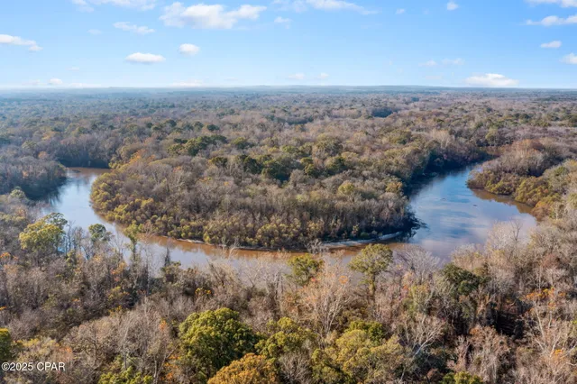 $59,999 | 2280 Bear Hewett Landing Road, Caryville, FL 32425