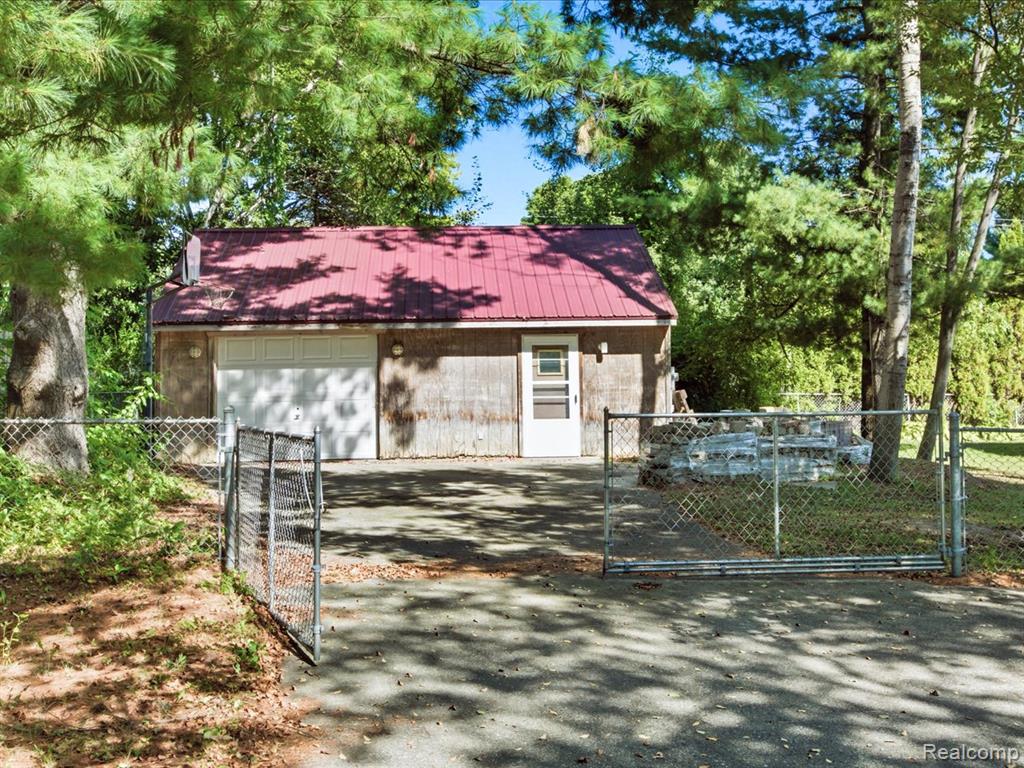 4996 Lakeshore Road Lexington, MI 48450 - Photo 6 of 37 Gallery Image 6
