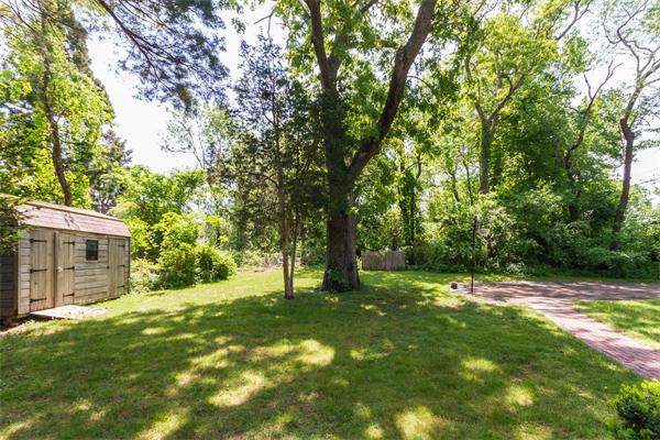 90 Columbia Road Marshfield, MA 02050 - Photo 3 of 16 Gallery Image 3