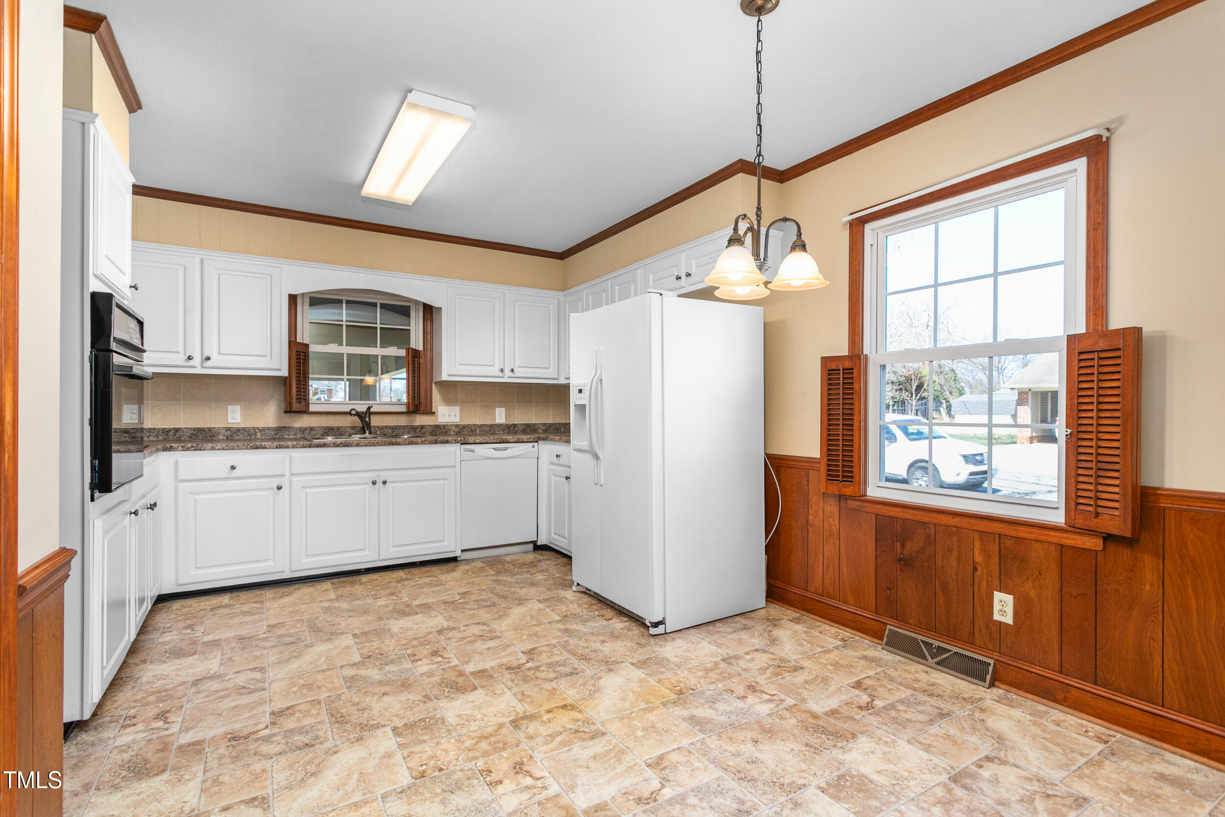 2103 Huntington Road Burlington, NC 27215 - Photo 11 of 36 2103 Huntington Road-10