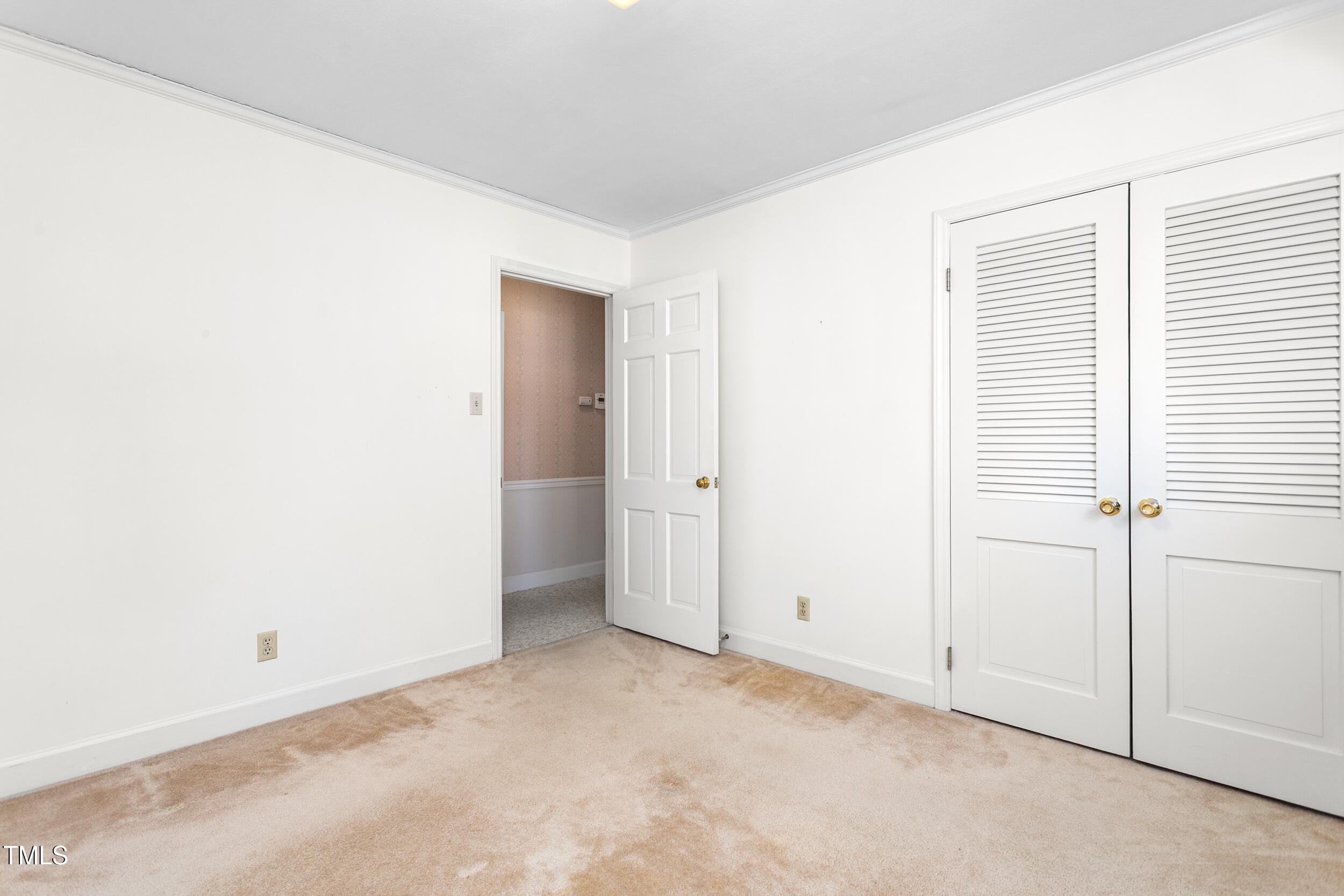 2103 Huntington Road Burlington, NC 27215 - Photo 21 of 36 2103 Huntington Road-19