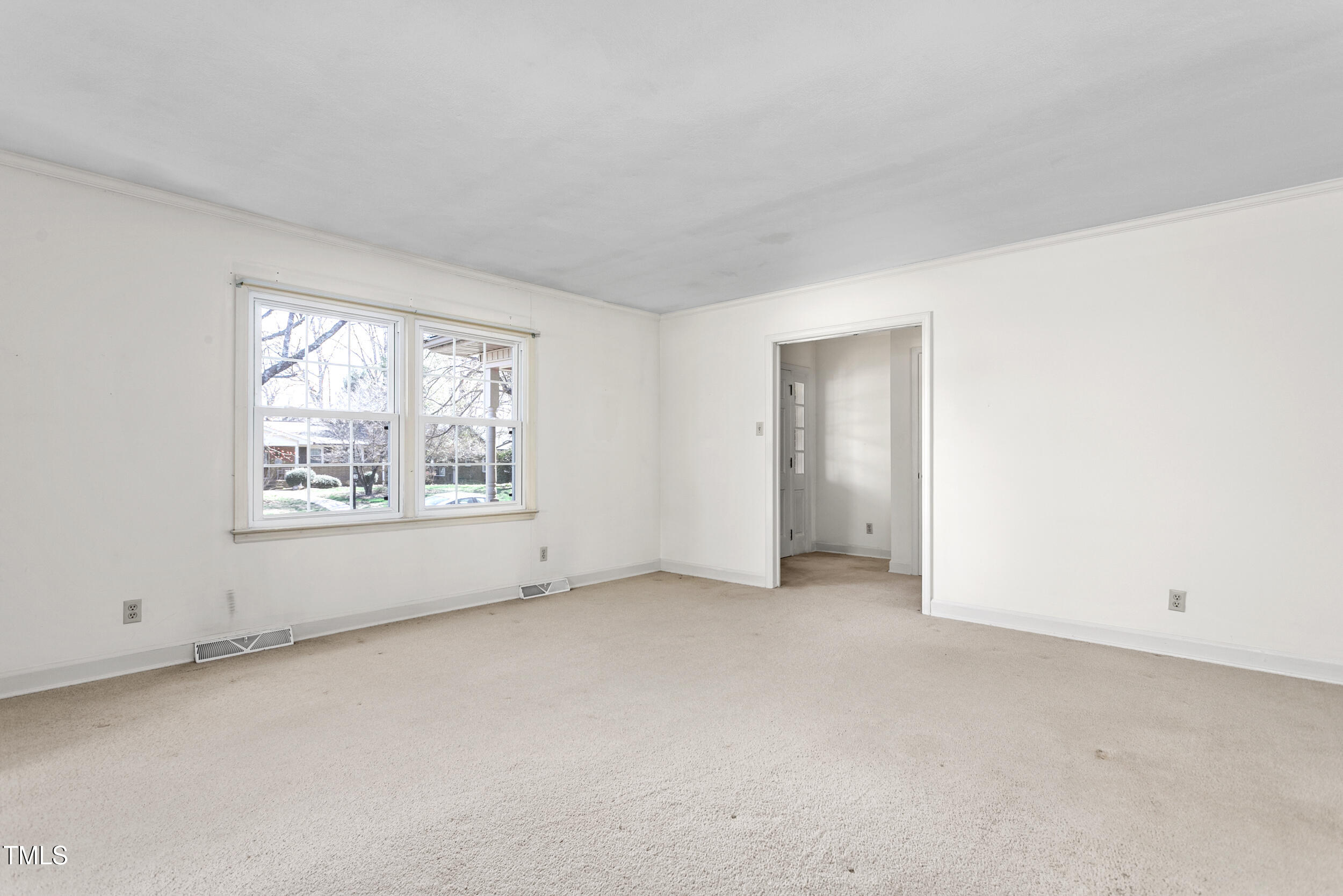 2103 Huntington Road-7