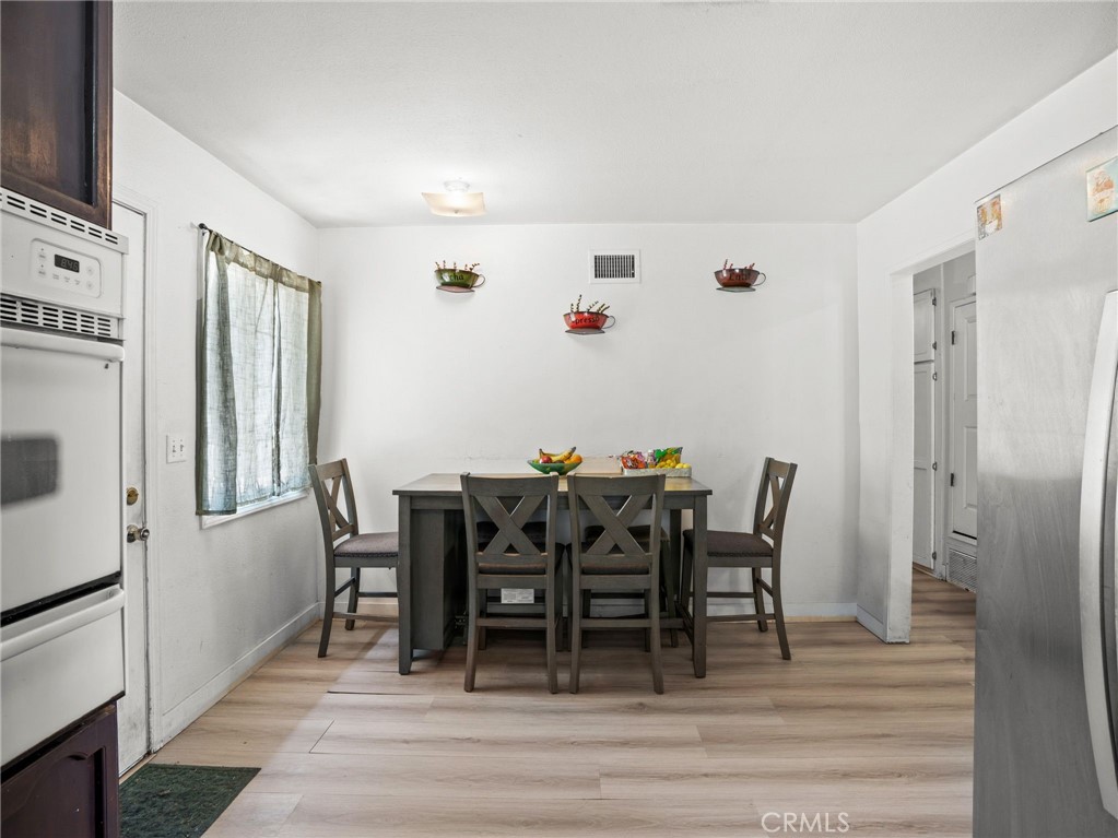 2795 West Victoria Street Rialto, CA 92376 - Photo 16 of 28