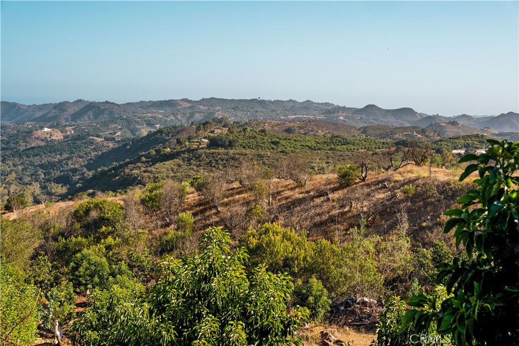 22103 Carancho Road Temecula, CA 92590 - Photo 26 of 27 Gallery Image 26