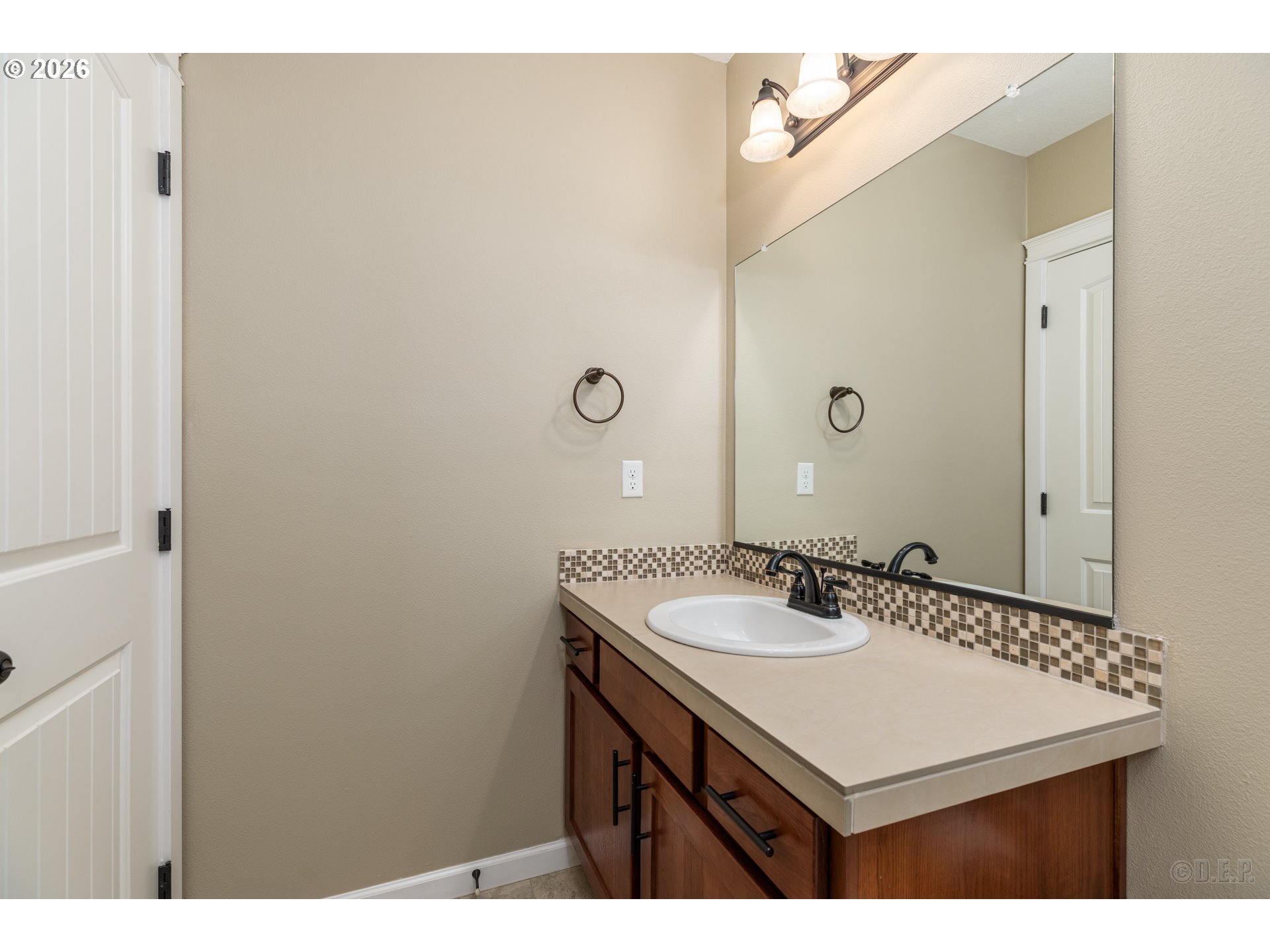 59928 Windy Ridge Drive St. Helens, OR 97051 - Photo 18 of 31 Bathroom