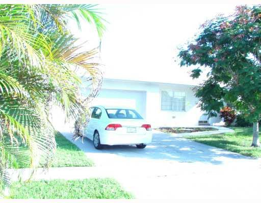 9897 Liberty Court Boca Raton, FL 33434 - Photo 1 of 2 Exterior Front