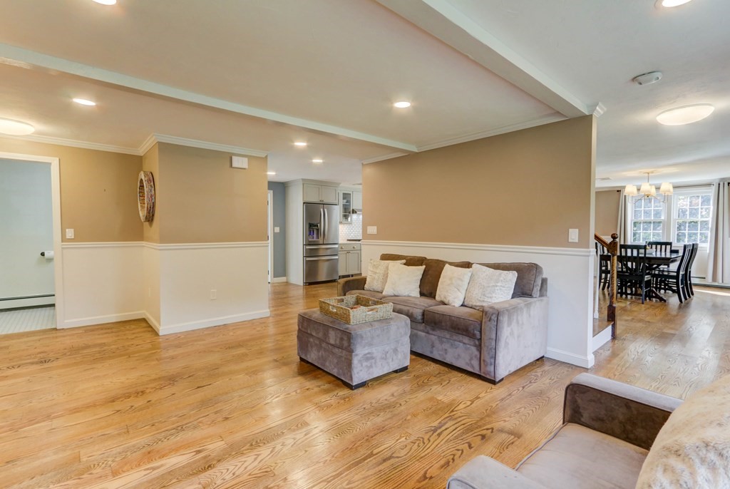 4 Spruce Road Medway, MA 02053 - Photo 6 of 42 Gallery Image 6