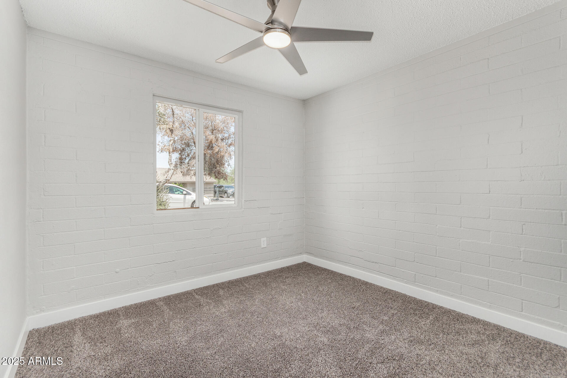 3933 West Nancy Lane Phoenix, AZ 85041 - Photo 24 of 33 23 - Nancy