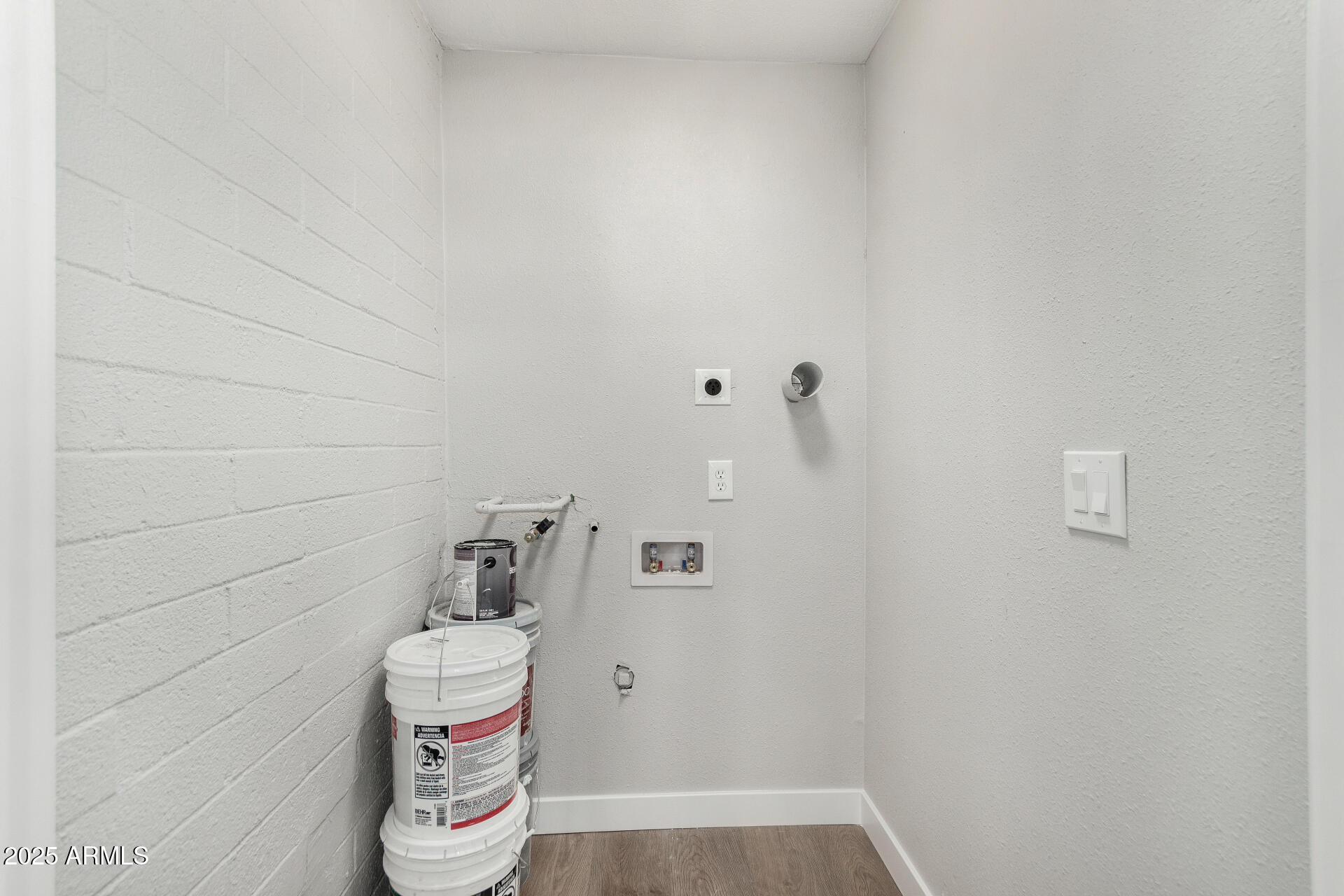 3933 West Nancy Lane Phoenix, AZ 85041 - Photo 28 of 33 28 - Nancy