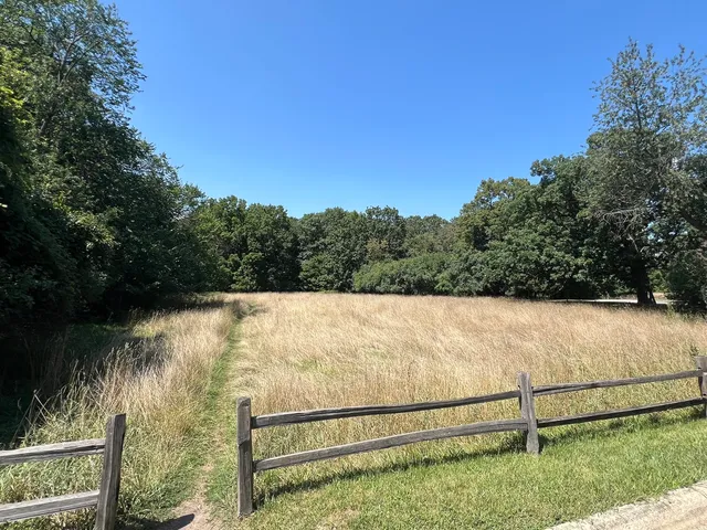 $249,000 | 500 Thames Parkway, Unit 1F, Park Ridge, IL 60068