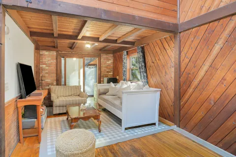 $950,000 | 25 Vineyard Meadow Farms Road, West Tisbury, MA 02568