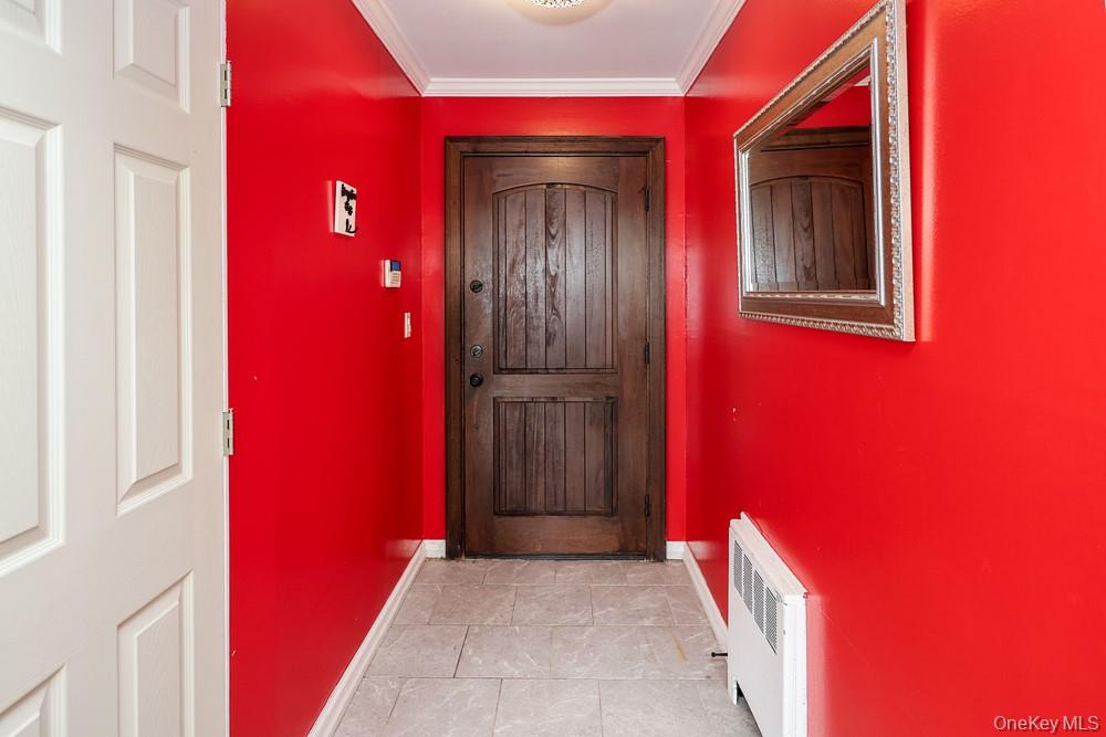 41 Cambria Road Syosset, NY 11791 - Photo 2 of 35 Gallery Image 2