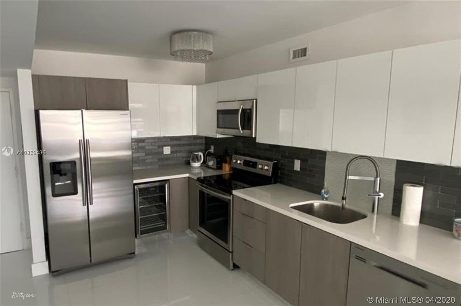 100 Lincoln Road, Unit 614 Miami Beach, FL 33139 - Photo 4 of 13
