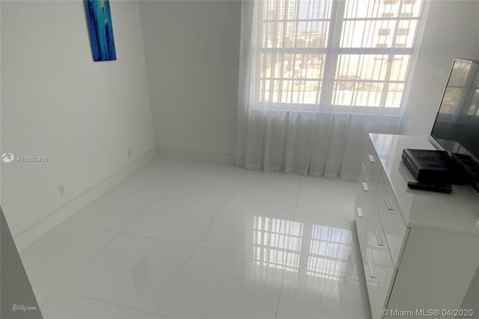 100 Lincoln Road, Unit 614 Miami Beach, FL 33139 - Photo 8 of 13
