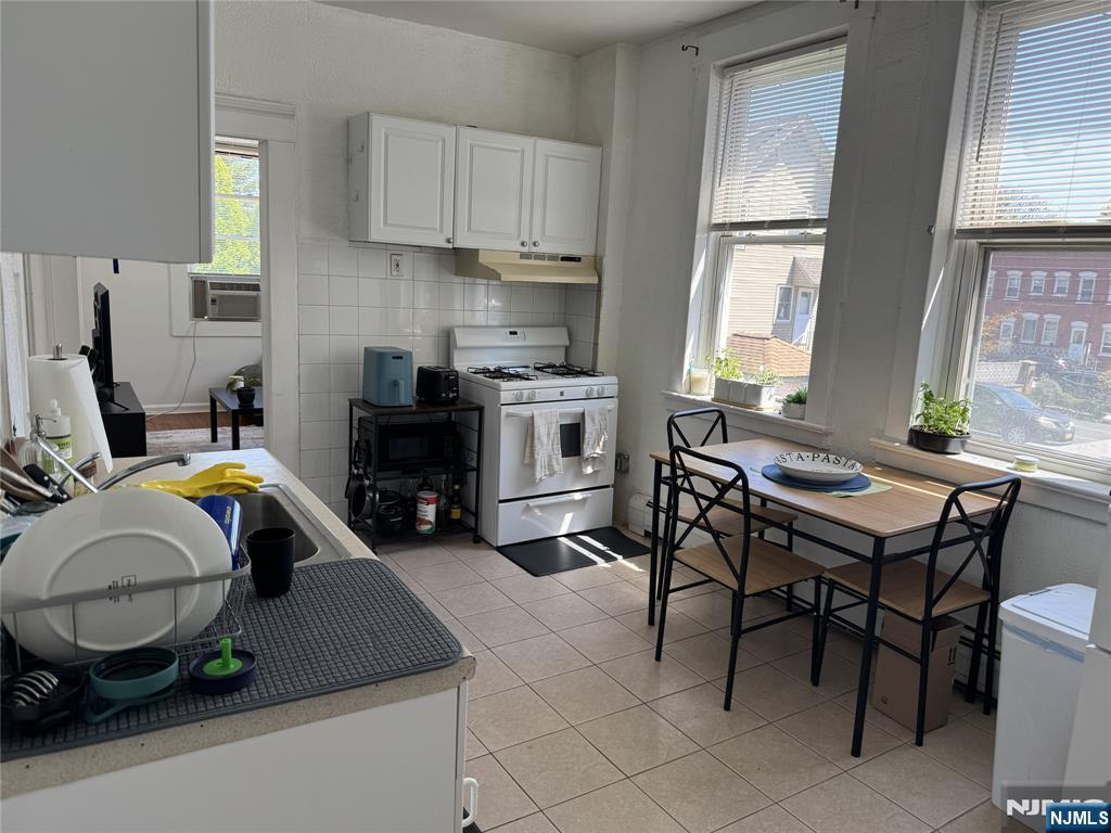 344 Union Avenue, Unit 3 Rutherford, NJ 07070 - Photo 3 of 5